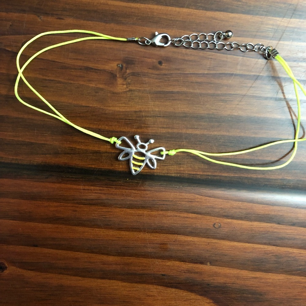 Justice Bee Charm Choker